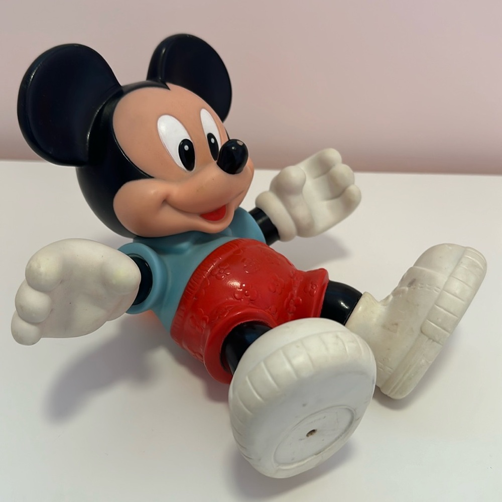 Vintage Mickey Mouse tub toy